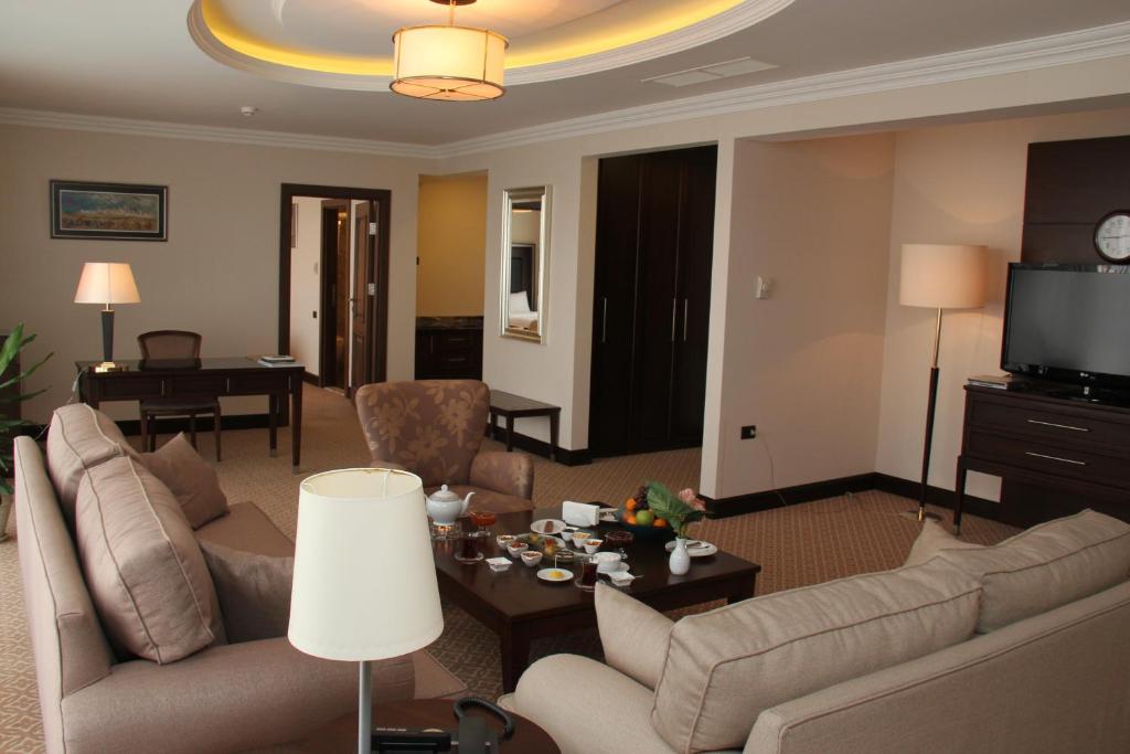 Chinar hotel Naftalan | Suite | Двухкомнатный Люкс