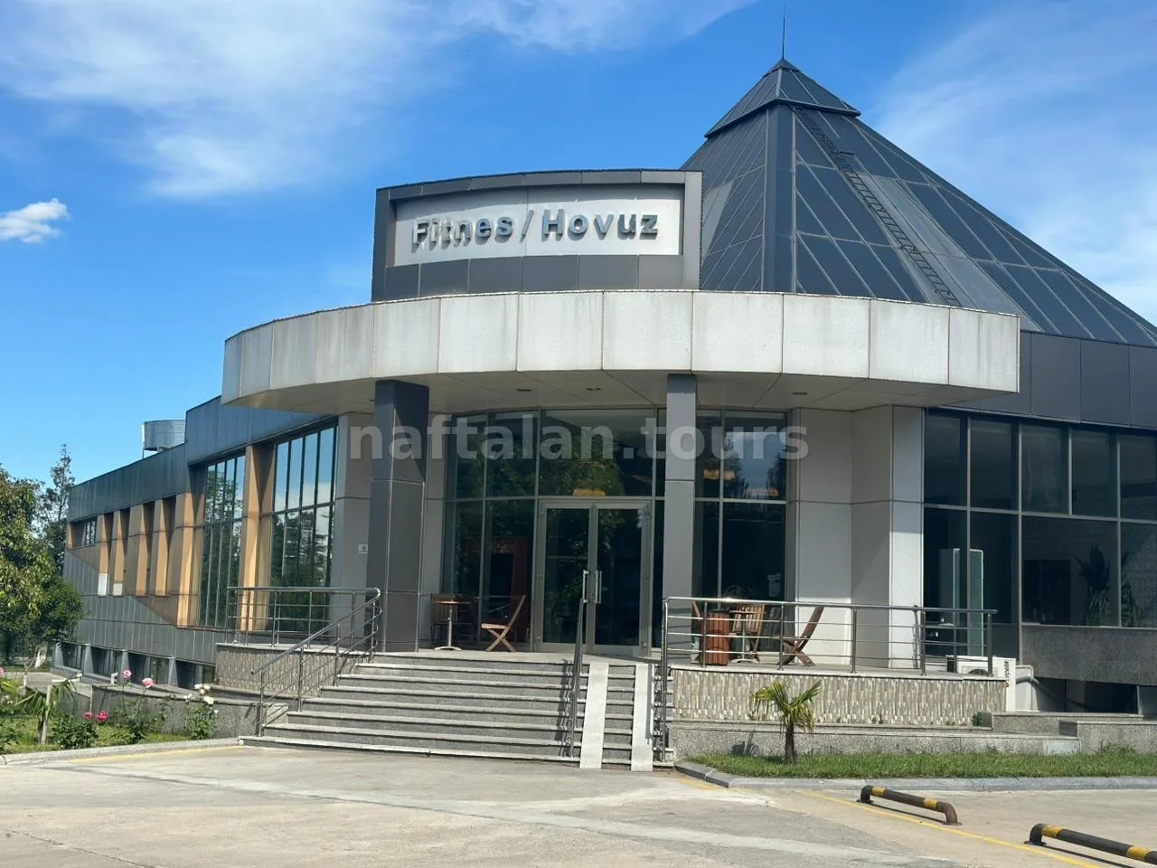 SPA-комплекс Fitness Havuz Gashalti снаружи
